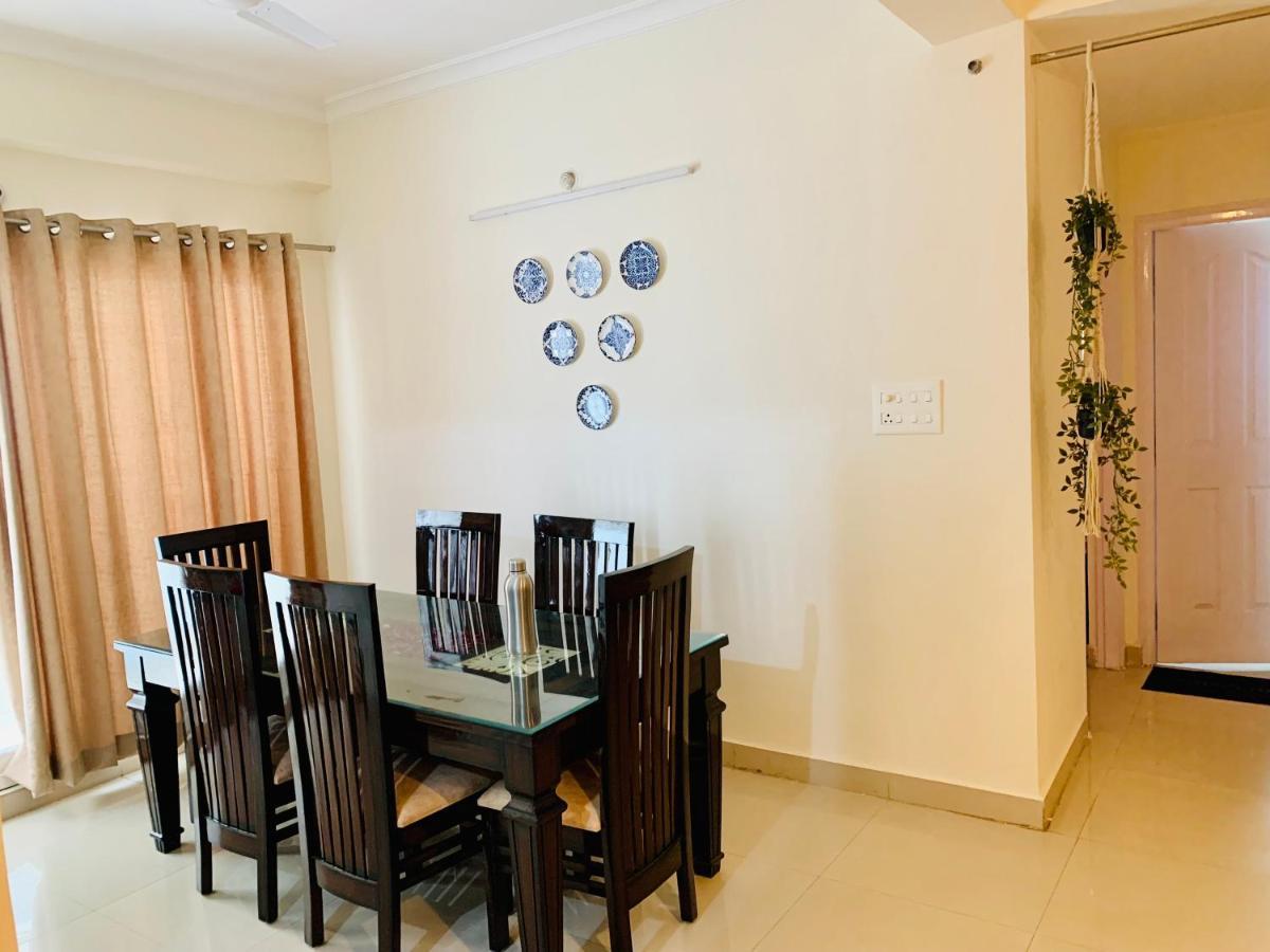 Tranquil Apartment Varanasi Luaran gambar