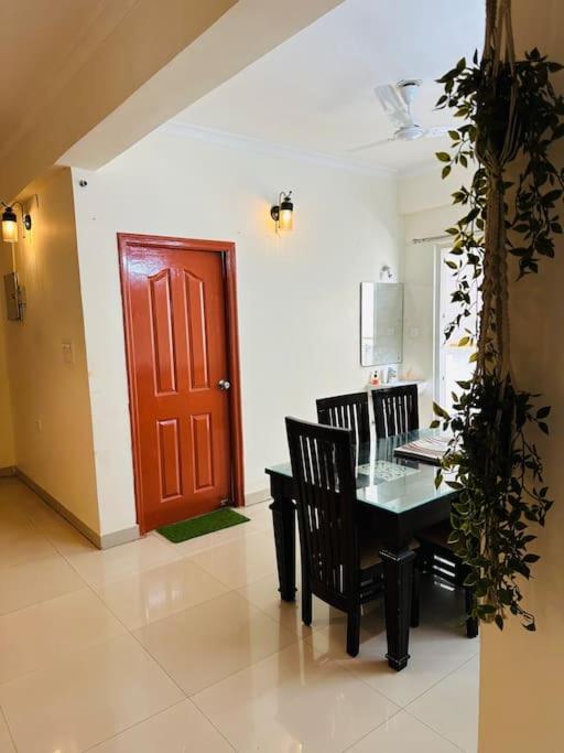 Tranquil Apartment Varanasi Luaran gambar